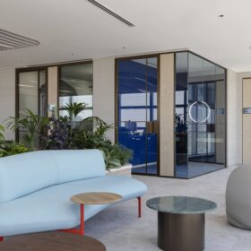 Project: Boston Consulting Group | Revolution 100 with Edge Symmetry doors | Photography: Tooze Studio